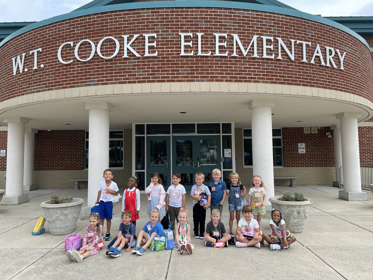 KinderWithKatie's tweet photo. Ready for another great year! Kindergarten and 2s, here we come!! https://t.co/9diwihg7nb