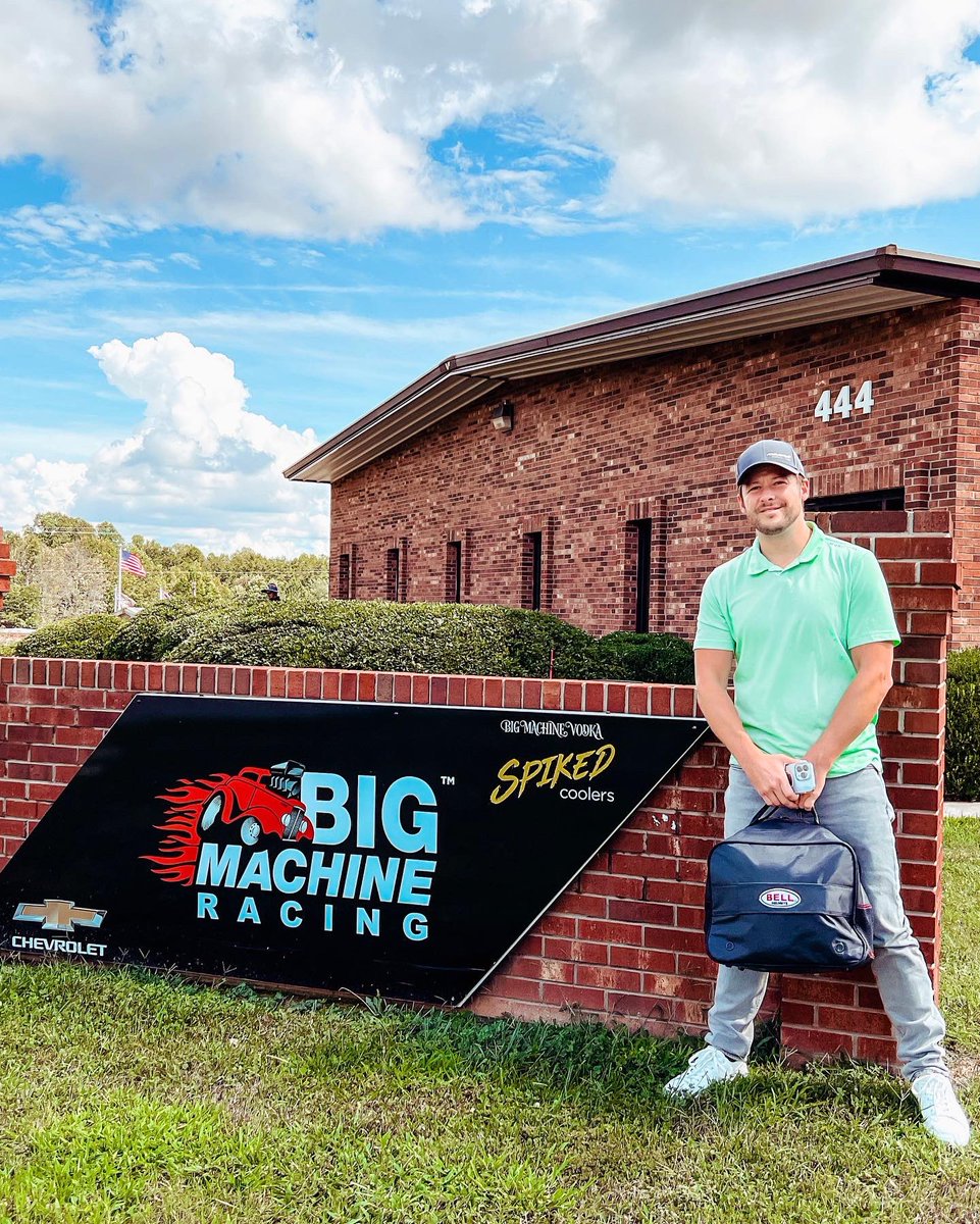 MarcoAndretti's tweet photo. Fit and ready for @NASCAR_Xfinity . #48. #bigmachineracing @SpikedCoolers @bigmchnracing @NASCAR https://t.co/pqmSaNpO2p