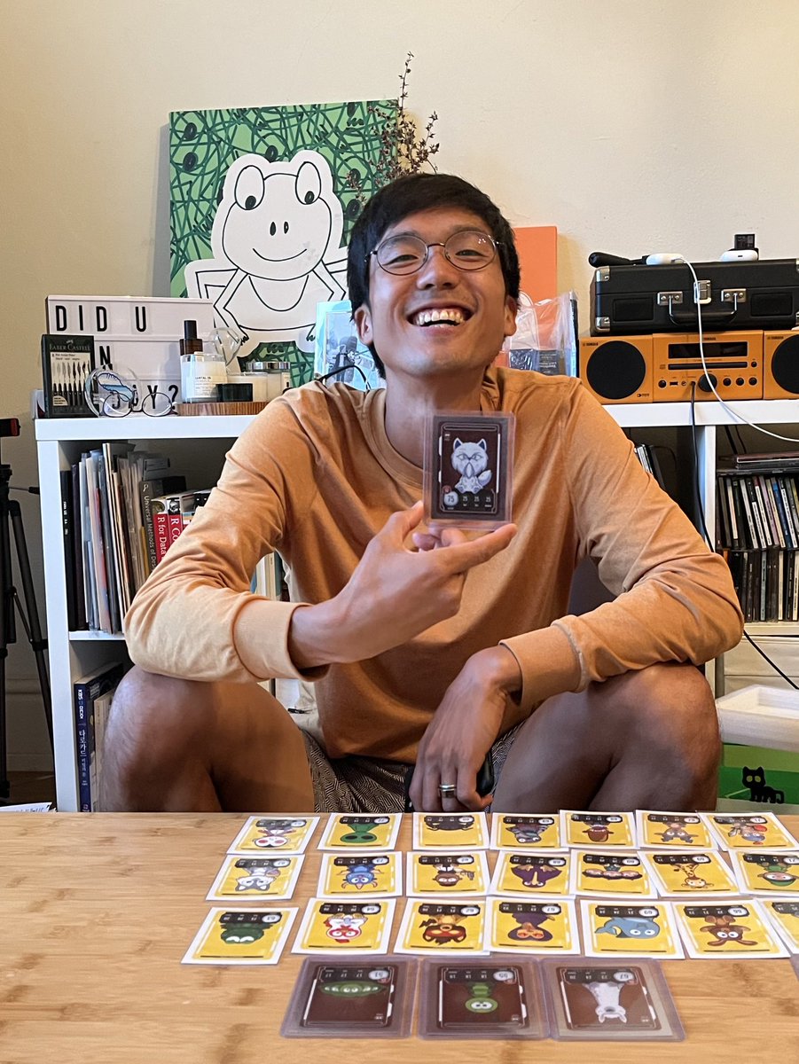 mindfulruncoach's tweet photo. That feeling when you pull a perfect persian cat 🙂

Second photo is what I have pulled after opening 4 boxes. Not ‘crazy’ pulls like 1/1 or epics but the experience was so much fun and happy with what I got 💜

 ⁦@veefriends⁩ ⁦@zerocoolcards⁩ ⁦@garyvee⁩ https://t.co/Zg15oSa0KM