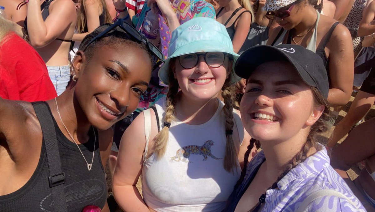 dnbeans's tweet image. it’s been a good summer 🫶🏾🌞