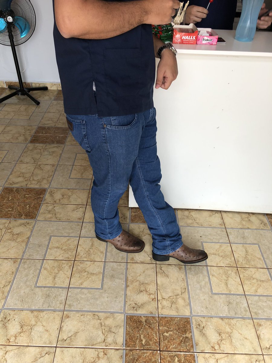 CaioMs15's tweet photo. Olha só o volume desse agroboy 🍆🤤🙈 https://t.co/i85n7OFJhL