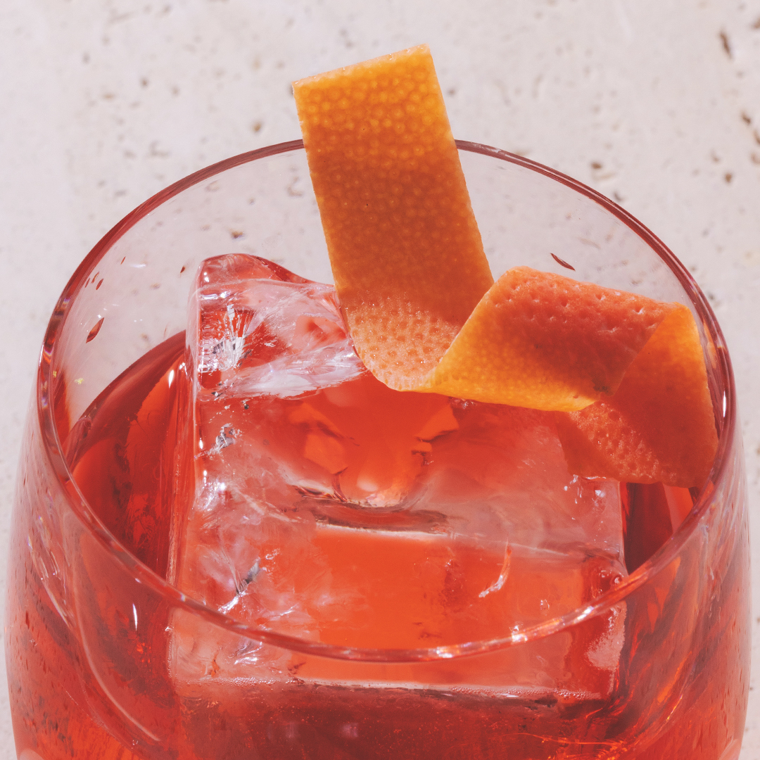 A #BasilHayden cocktail with a ✨ twist ✨ Which garnish will you top on your next drink?