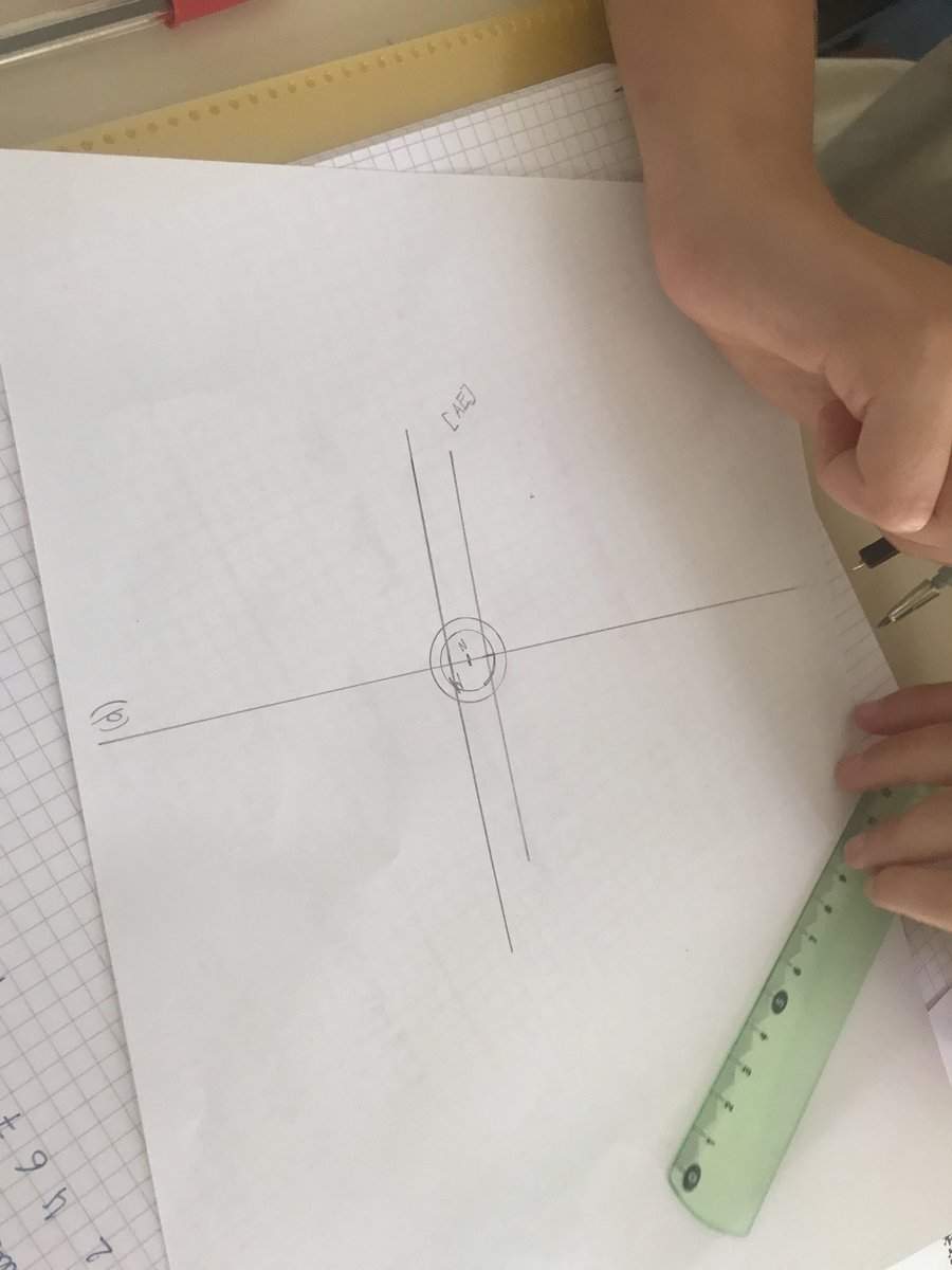 MathLaboudigue's tweet photo. C’est reparti pour les reproductions de figures en #6eme. 1) On identifie les objets géométriques qui la compose. 2) On suit le programme de construction 3) On liste les instructions qui ont posé problèmes et on donne des solutions. #bonheur #mathart #geometrie https://t.co/u3JGotCmxv