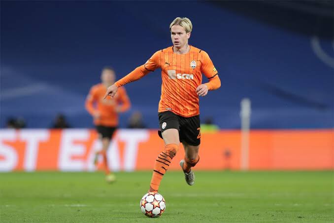 Maps_Welsh's tweet photo. @FabrizioRomano We’re signing him in the summer transfer window ❤️🕯. #Artetaball 

Mykhaylo Petrovych Mudryk 🌟.
#RBLSHA #UCL #ChampionsLeague https://t.co/muwc0Yj8TJ