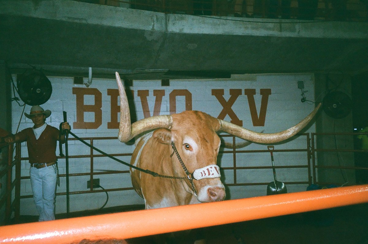 TexasLonghorns's tweet photo. football on film 🤘

#HookEm https://t.co/zvgaPif1ZA