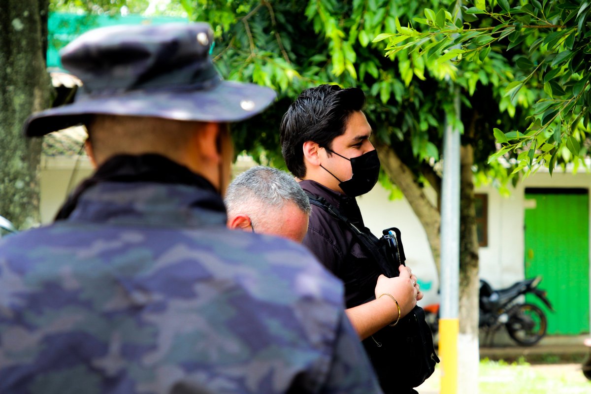 CesarGodoyNi's tweet photo. #DeInmediato | Nuestro #CAMZ en coordinación con la @PNCSV y #PoliPets, han comenzado un operativo de investigación sobre los casos de envenenamiento en felinos y caninos en Brisas de Zaragoza y Col. Las Brumas.
¡No dejaremos impunes las muertes de las mascotas!🐈🐾🐕 https://t.co/epycc5WIUq
