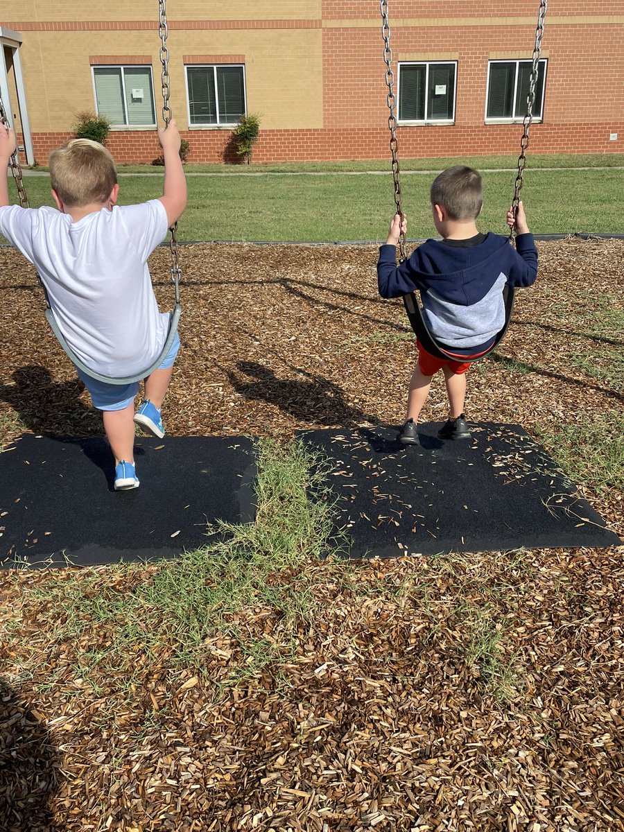 Amanda Yelton tweet media