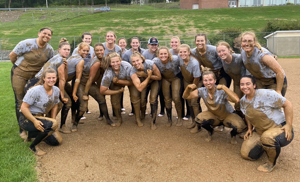 MUsoftball's tweet photo. Fall Fun Day returns! #MUSB43 https://t.co/cV5C1WbLfD