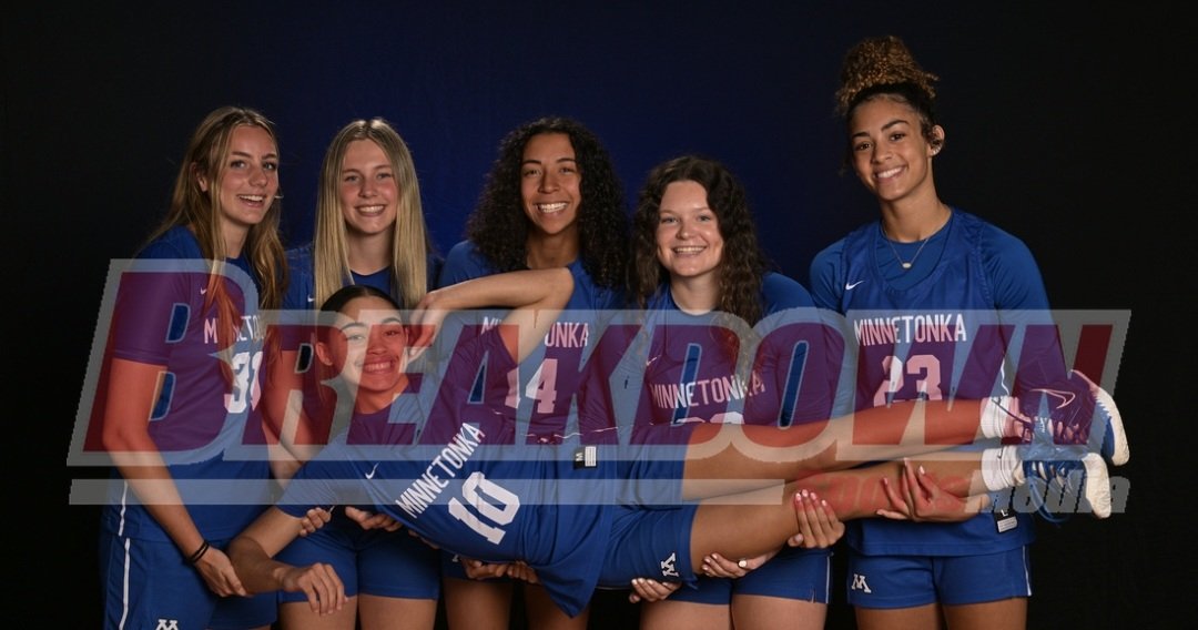 Back with the squad 👏🏿👏🏿... <a href="/sidney_reed/">Sidney Reed</a> <a href="/CeceNesseth/">CeCe Nesseth</a> <a href="/tori_mckinney_/">tori mckinney</a> <a href="/gracehamdorf/">Grace Hamdorf</a> <a href="/crump_aaliyah/">Aaliyah Crump</a> <a href="/MtkaGHoops/">Tonka Girls Hoops</a> <a href="/BreakdownUSA/">Breakdown Sports USA</a>