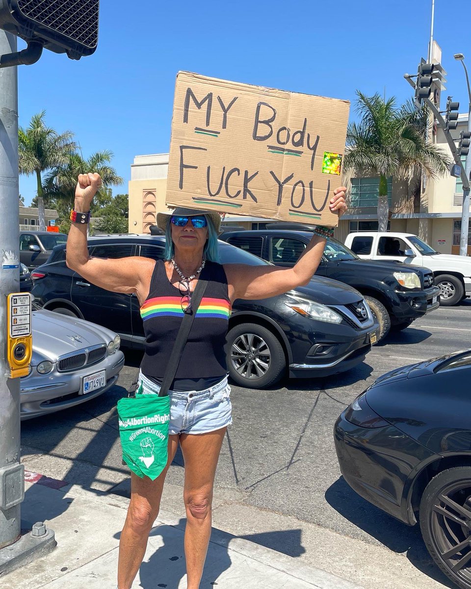 SallySanders123's tweet photo. Join us every Tuesday until Election Day in November when we vote @MichelleSteelCA out! Beach and Warner in front of her office. @OCCAHuddle #BansOffOurBodies #bodyautonomyisahumanright
#LGBTQIA https://t.co/4zA9Z0hvlQ