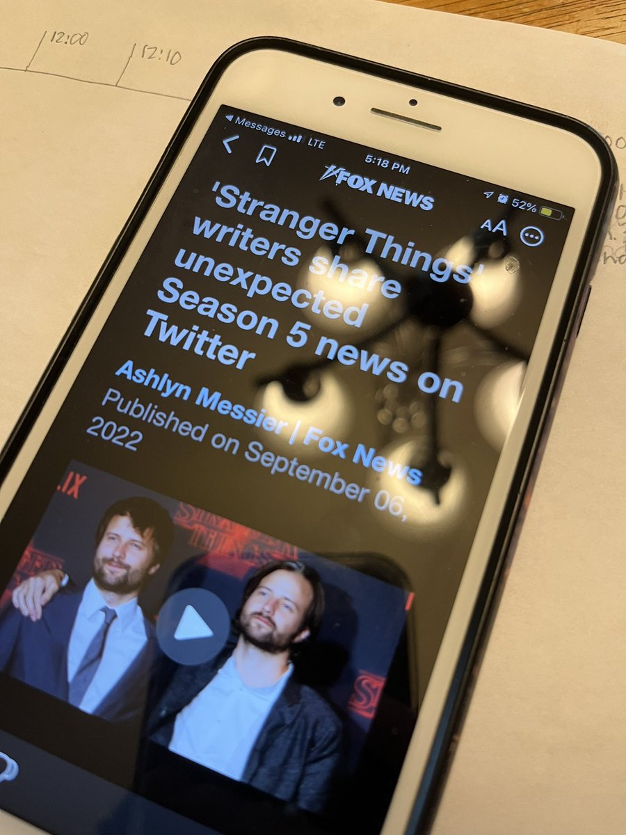 joycesjimhopper's tweet image. i’ve been inactive on twitter lately so i didn’t even know there was news but i love how i found out about it through my mom getting a fox news notification 😭