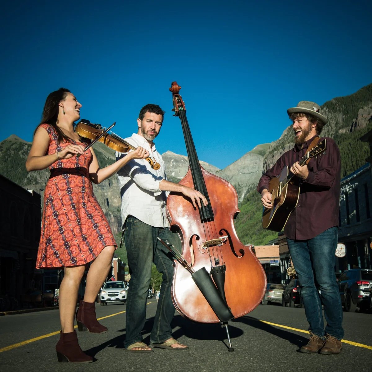 Join us for Songs at Shake Ridge Vol. 2 on Oct. 2nd. Enjoy a wonderful afternoon under the grand oak trees out at the old barn while listening to the soulful tunes of Dyna &amp; Shio, then dance to bluegrass band, Late for the Train. Details here - yorbawines.com/shop