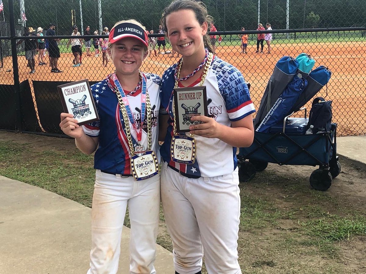 C35 Softball tweet media