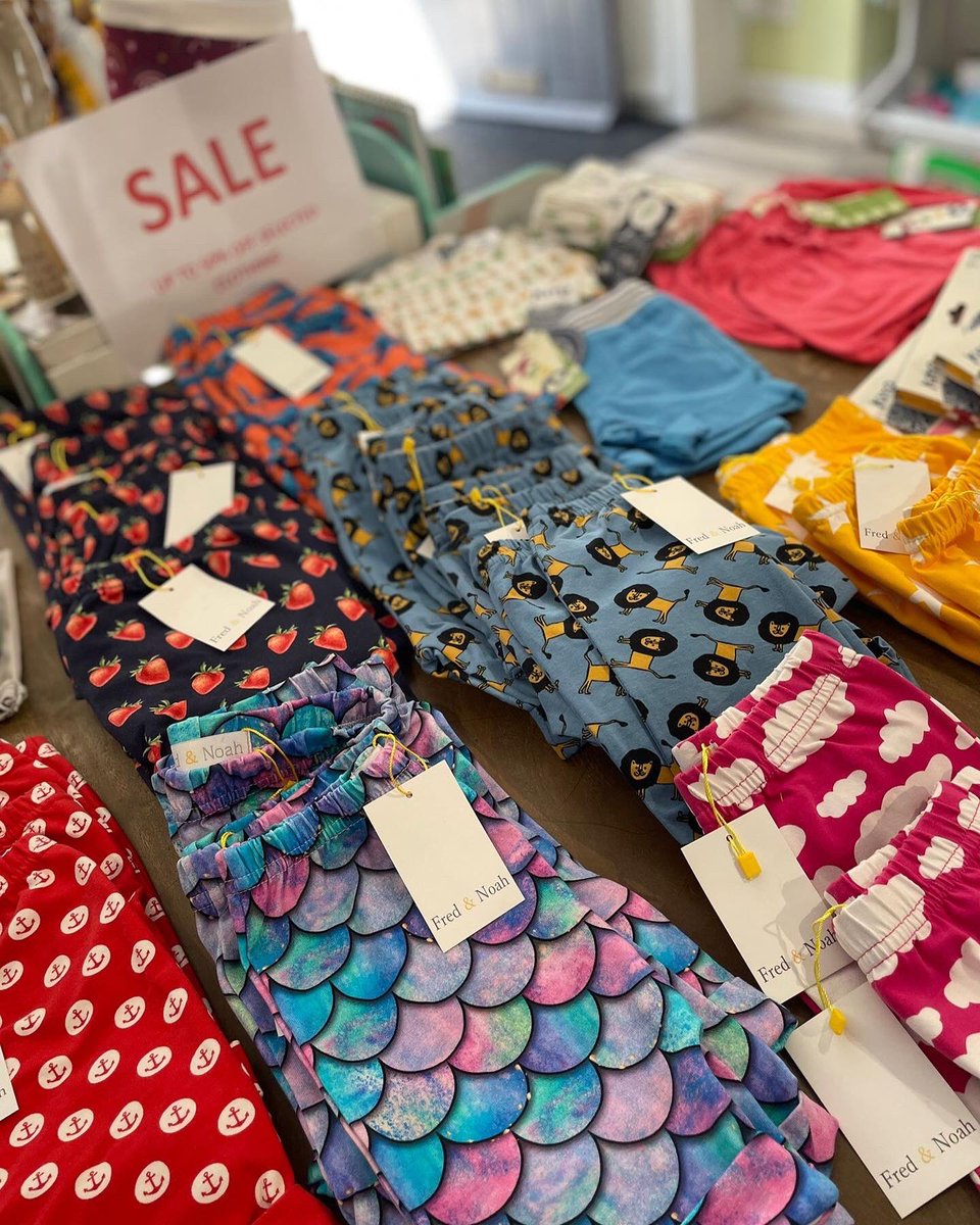 RainbowsDragons's tweet photo. Opening times:
Weds 7th Sept: 5pm - 6pm
Thurs 8th Sept: 5pm - 6pm
Fri 9th Sept: 10am - 4pm
Sat 10th Sept: 10am - 4pm

Our clothing sale will end on Sunday 11th Sept to make way for our new stock, we have up to 50% off selected items.

#rainbowsanddragonsabergele #northwalescoast https://t.co/WwdZD2ekNq