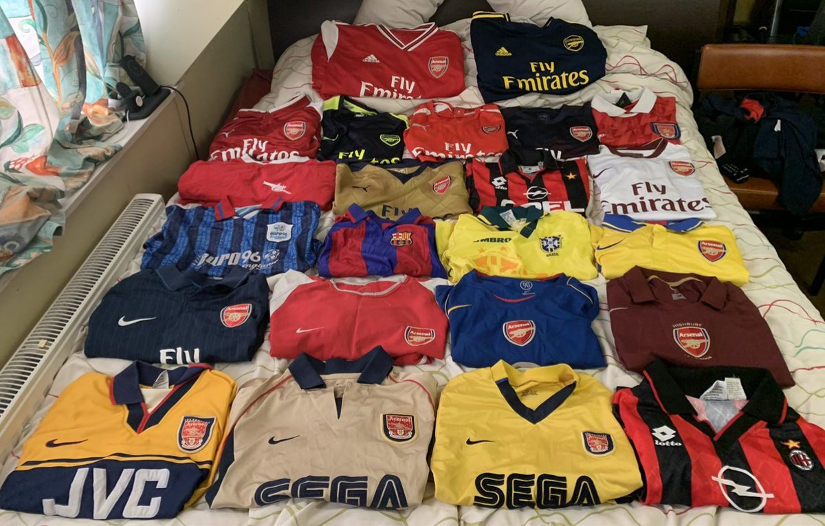 milz165's tweet photo. @MoNakz @bally_95 @WestHam @Dr_Doomhem @Arsenal The new kits are just 😍 but how close do they come to the retros?! 

Europa tickets are on sale at 10am tomorrow! We all have to be on that bright &amp; early! Also make sure we all have each other added to our members network. We’ll make an Arsenal whatsapp group for tickets! https://t.co/fIHdLwzzcp