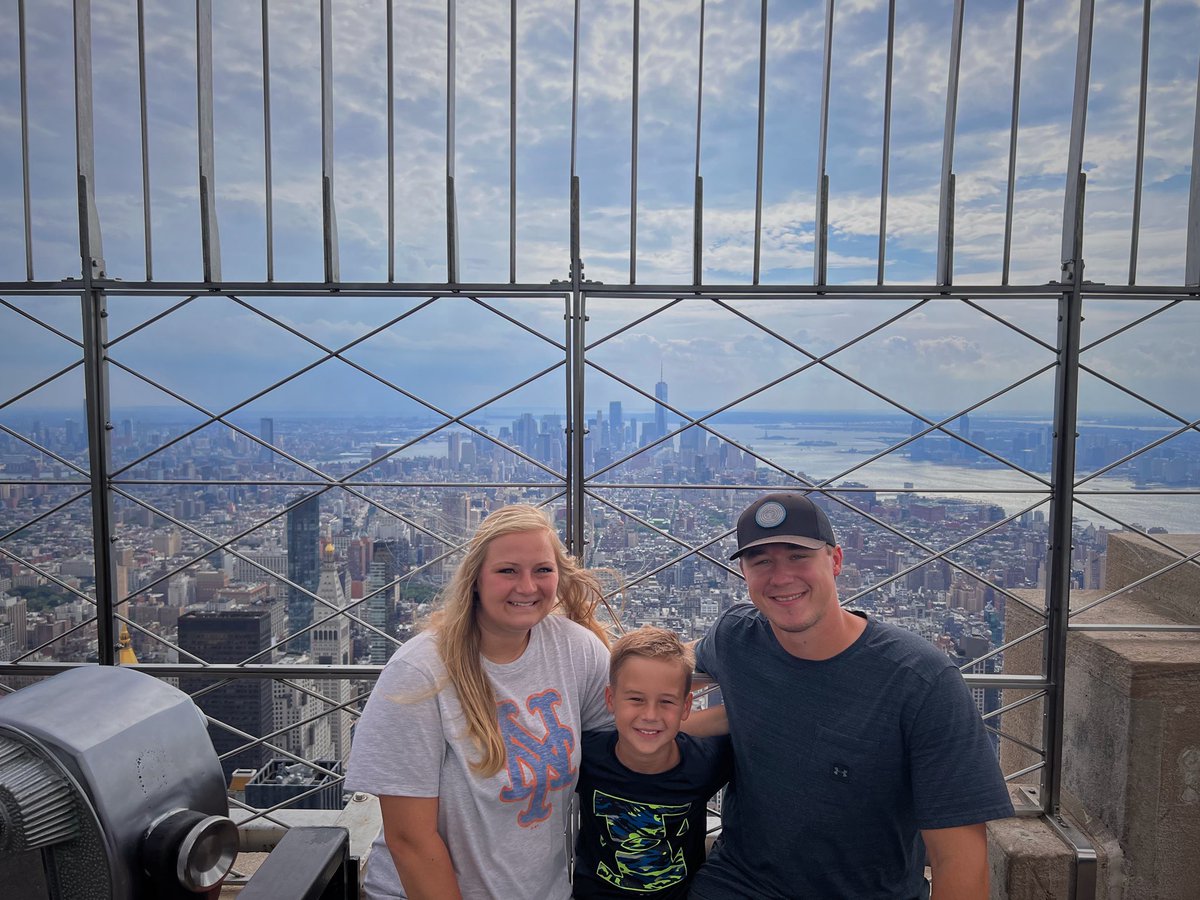 Mcalvert_21's tweet photo. Easton’s 1st trip to New York City! Great weekend full of memories that will last a lifetime https://t.co/n3Ak8ZytKc