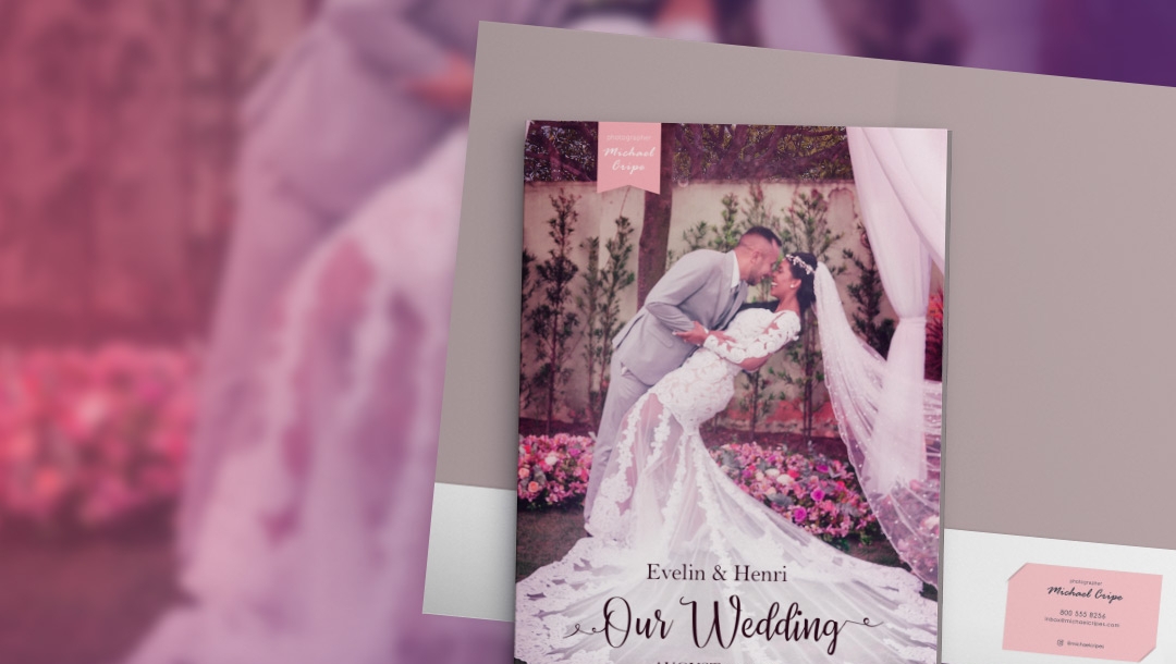 overnightprints's tweet image. Business runs at full speed. That&apos;s why we print personalized presentation folders for quick delivery. Customize a #presentationfolder with your business name, logo, image or all three. 💜 #weddingplanner⁠
overnightprints.com/presentationfo…