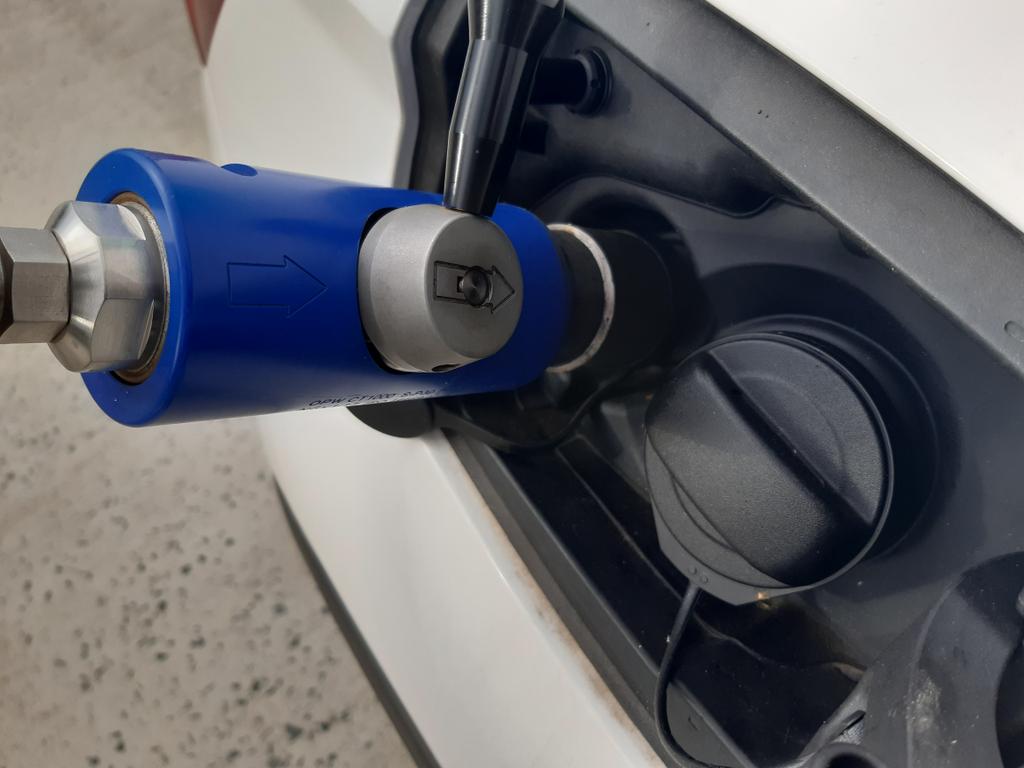 Envie de rouler propre ❓
Avec leurs:
  -80% ↘️ CO2
  -95% ↘️ particules fines
Les motorisations #BioGNV ou #gnv sont fiables, peu sonores, et equipent deja 33000 véhicules 🇨🇵 dont une partie de la flotte <a href="/GRDF/">GRDF</a> et des collectivités 
#transport #transitionénergétique #mobilite