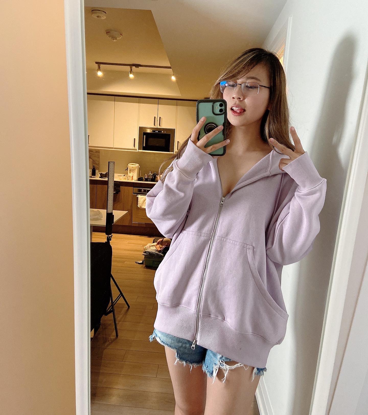 Mitsu | Link in Bio on Twitter: "Sweater weather soon tm 🥰 https://t.co ...