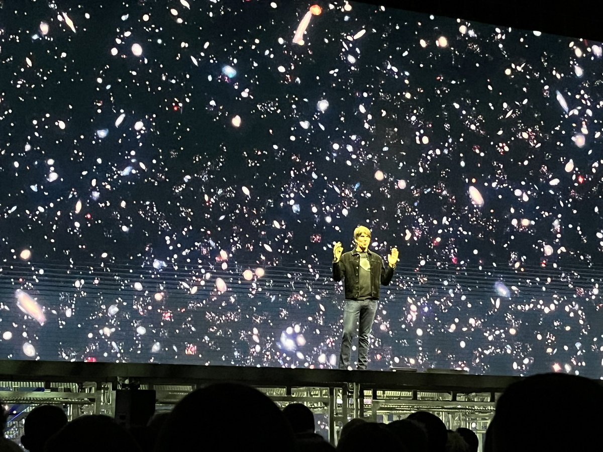 Aine Carroll tweet media