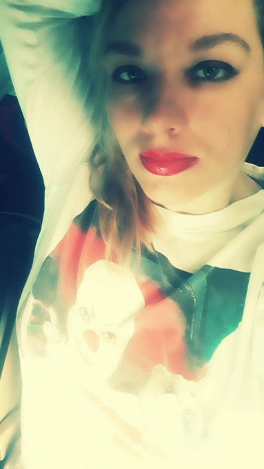 1 pic. It's the MOST wonderful time of the year 🤡☠👻🧛&zwj;♀️🧟&zwj;♀️🕸🕷🔪🎃🕯⚰ https://t.co/7xHKvIz78o