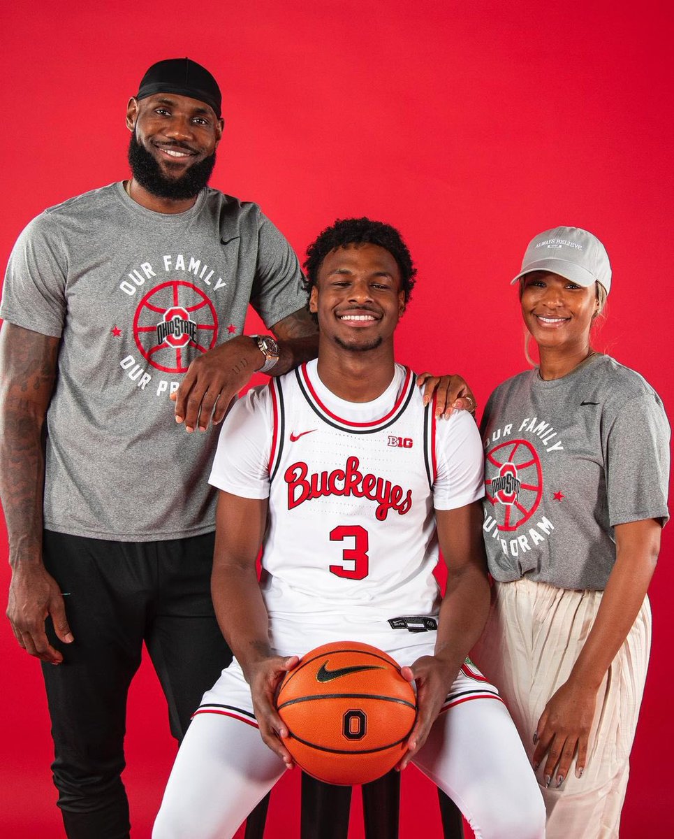 SN_Ohio's tweet photo. Bronny in a Buckeyes uniform 🔥 

(via bronny/IG) https://t.co/Edh2RkETwJ