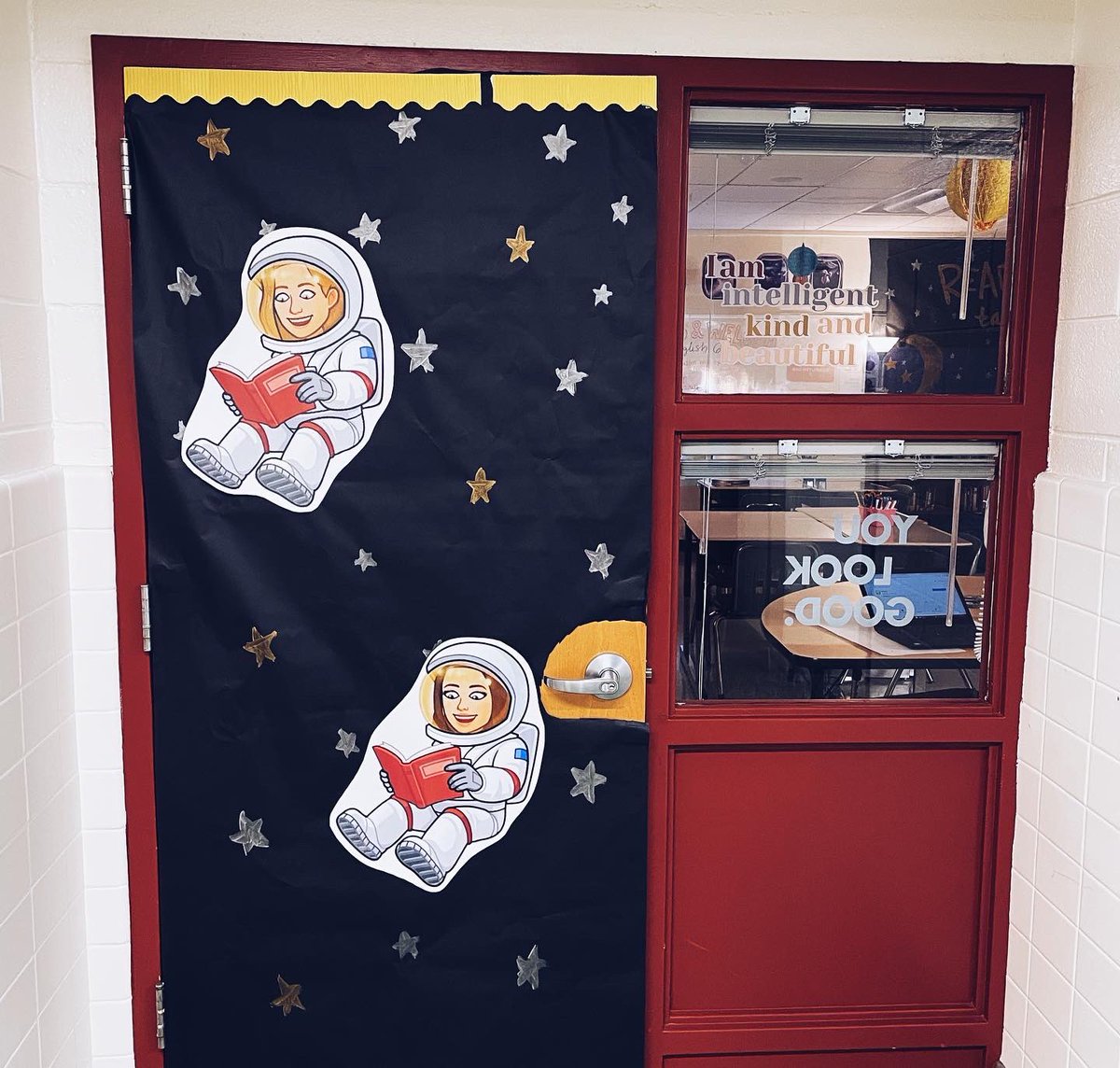 MsTelvick's tweet photo. Blasting off into the 22-23 school year in English 6 🪐💫🚀 Had such a fun time creating this SPACE (and building our mascot in the corner) with my coteacher! The kids are loving it too @SterlingMiddle1 #classroomMATTERS https://t.co/syPvI5whcS