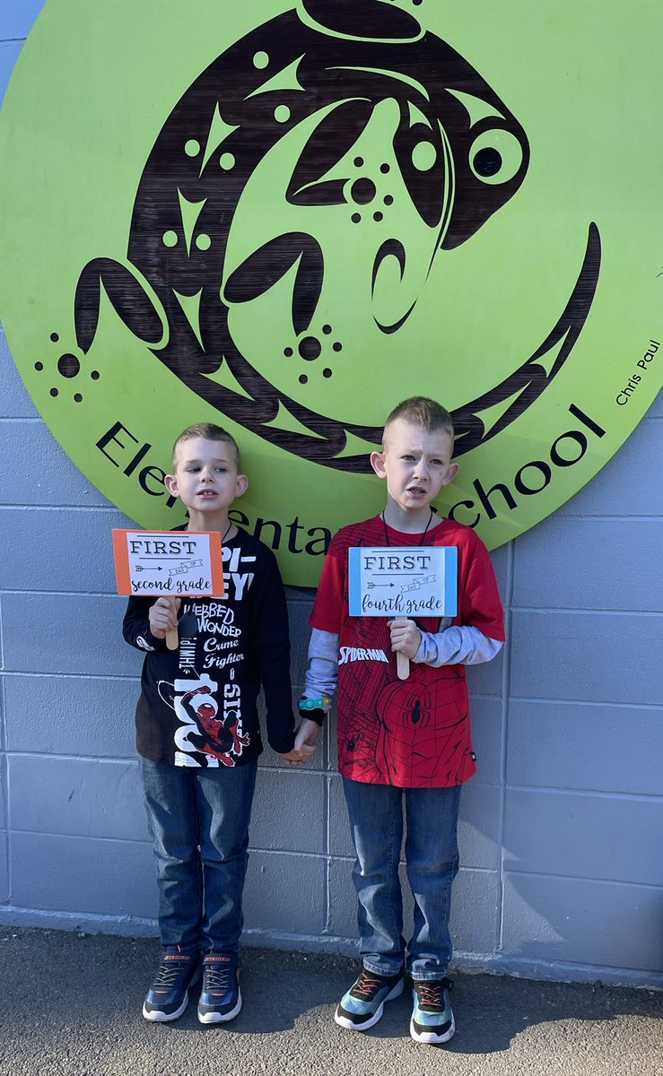 MilnerLlmilner's tweet image. 1st day for my 2 wonderful sons. Grade 4 &amp;amp; grade 2 here they come… #happymom