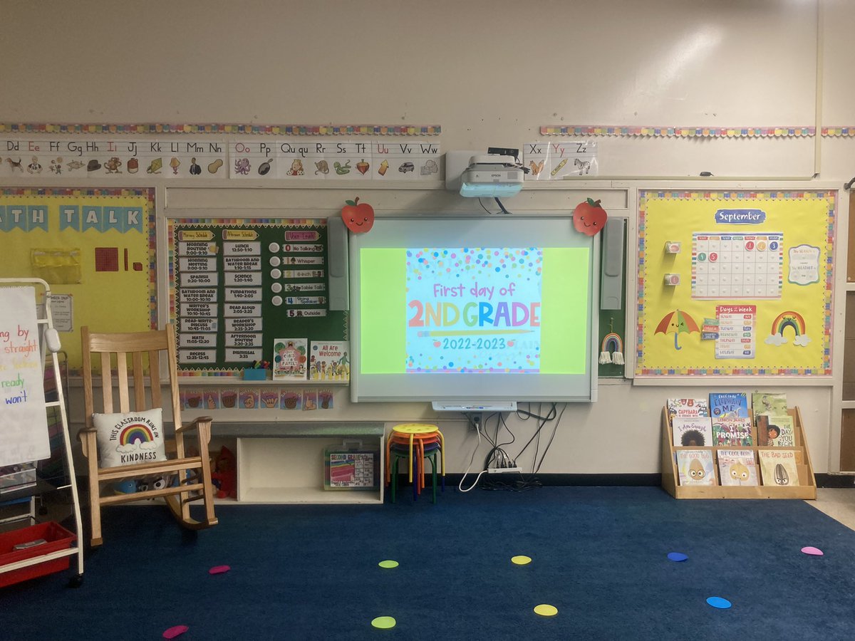 Miss Cairns tweet media