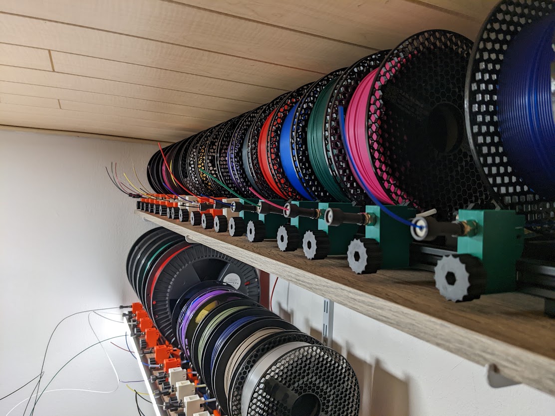TheRufinus's tweet photo. Sometimes you need a bit more color in your life.
#MakeRoll by @maurinoweb .
Filaments by @3djake_official , @esun3dfilament , @ColorFabb and @prusament
#3Dprinting https://t.co/KBucHzgtjD