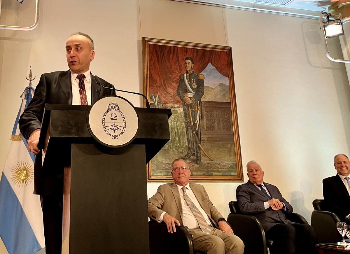 Louder Pablo Garabedian tweet media