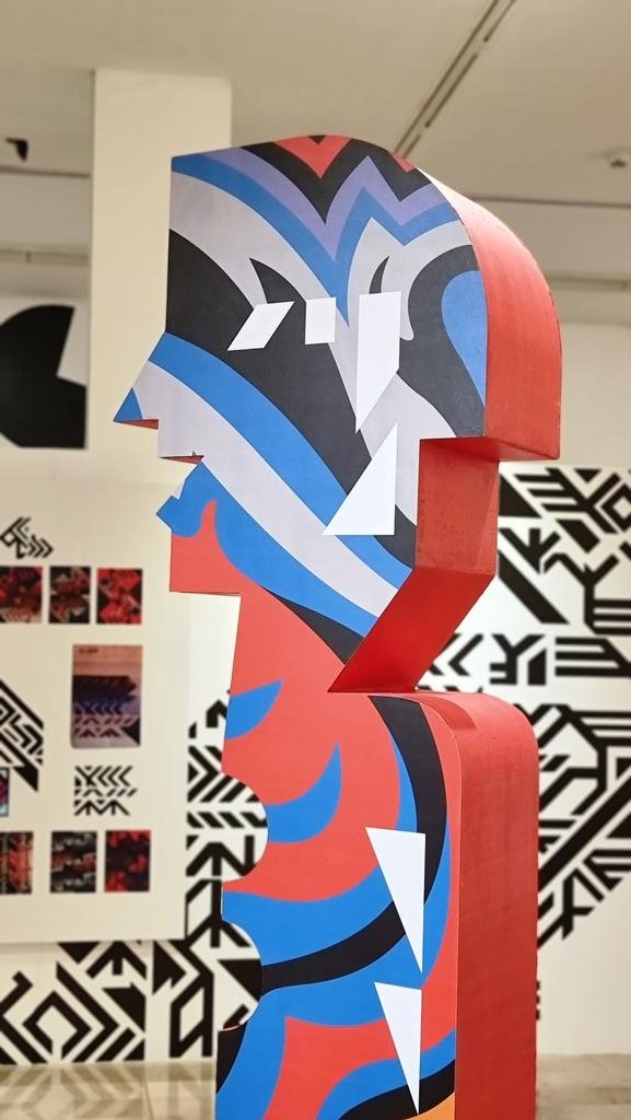 La exposición de Peter Mussfeldt en el <a href="/MaacEc/">MaacEc</a> es asombrosa y emotiva. Imperdible si eres un artista o un diseñador 👌