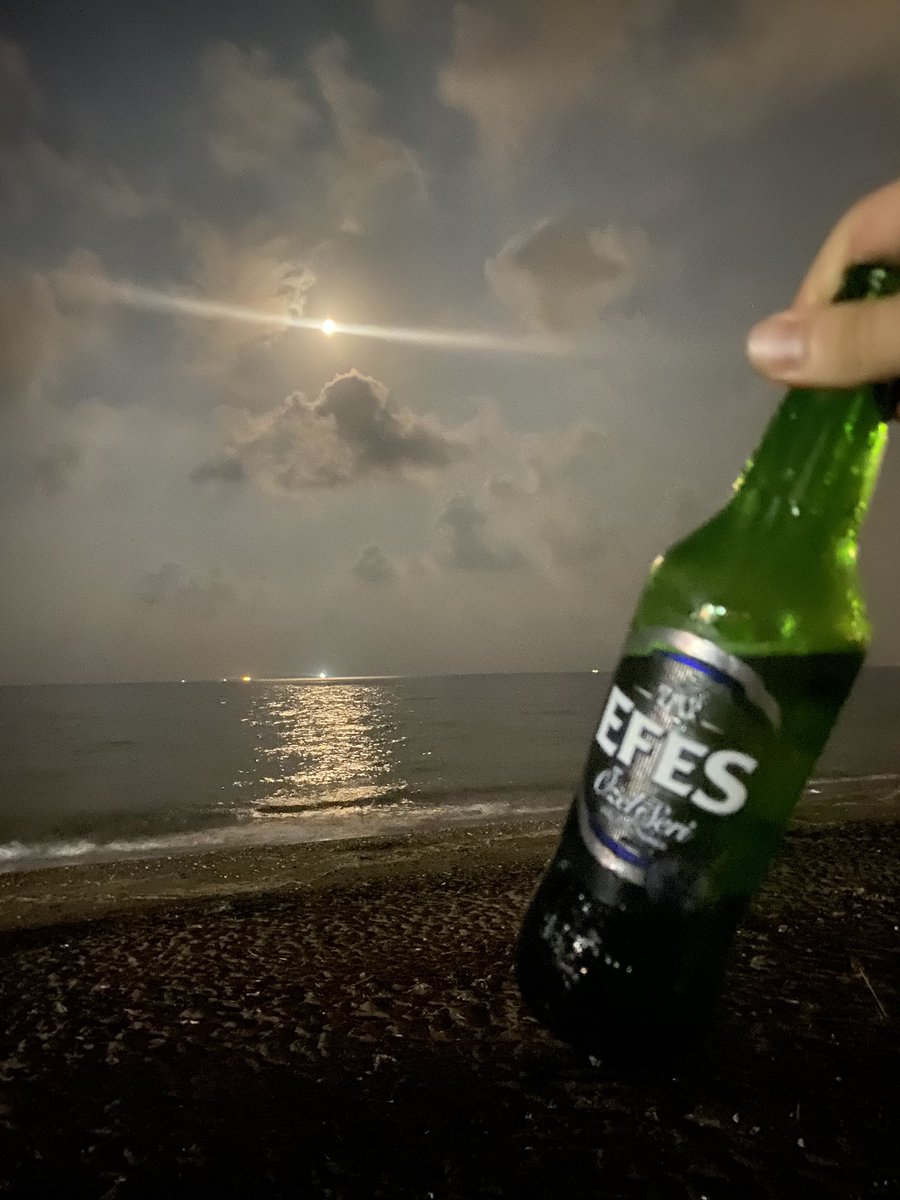 Denize sitem ediyoruz bu gece.