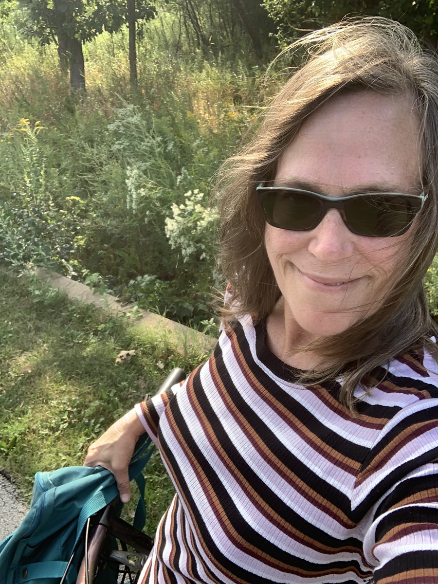 Martha__Carlson's tweet photo. This week is loaded w/#cancer appointments—gorgeous week so bike is my mode of transportation (#lucky). Today scans + 3-mo heart check-up because of Trastuzumab. 😂 when all the techs know what to not worry about w/my heart #CountingUp #NotDeadYet https://t.co/2HItAmQu90