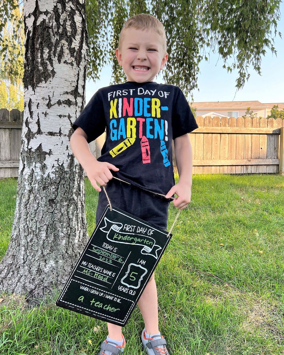 PullmanSD's tweet photo. Today was Remy's first day of kindergarten and he is dressed to impress! Remy is in Ms. Hood's classroom at Kamiak! We hope you have a fantastic first day! #PSDback2school #PROUD2bePSD https://t.co/rrSOoEoPQY