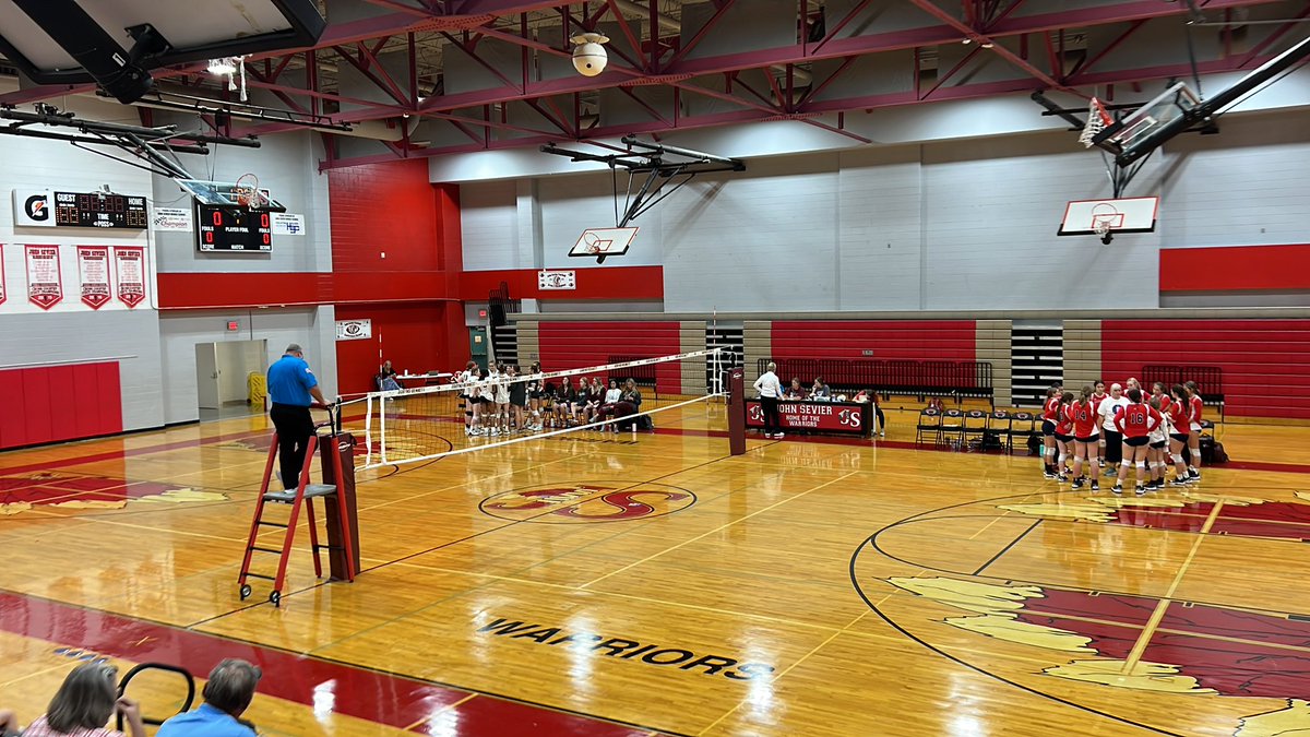 🏐: Inside John Sevier Middle School this evening for a nonconference matchup between @dbtribelive and @patriotslive. I’ll have updates. Match starts in about 20 minutes. <a href="/tnsportslive/">Times News Sports</a>