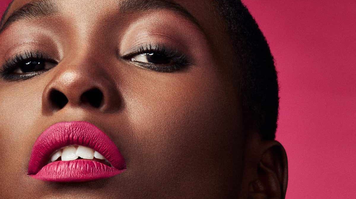 KerionaRose's tweet photo. Pink Lit  #lipstick #makeup #beauty #kerionarose 

https://t.co/Q2mC3pp54P https://t.co/mEhfnDXbqg