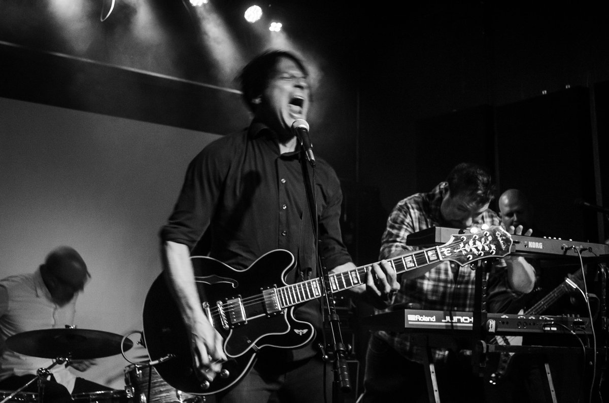 alt_frequencies's tweet image. Tune in Wednesday 7pm to @radioleyland 104.8FM &amp;amp; online to hear @CandyCoffins @AerialSalad @thelifecycle @BlackNiteCrash1 #BackyardCasino @pixyjones @stevetrafford @telefis1961 @SCARECROW @SWEETStheband @VincentChrist4 Listen to last week's show here.
mixcloud.com/Leyland_Festiv…