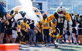 Blessed to receive an offer from Towson university! #ag2g #GohTigers <a href="/DKief10/">Derek Kief</a> @HHSDevilsFB <a href="/MallgEEz93/">Kamal Johnson</a>