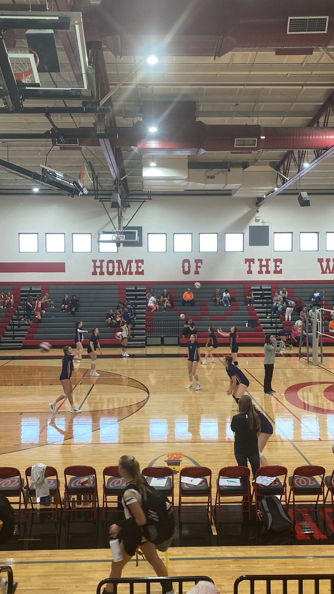 DBardot_AP's tweet photo. Getting warmed up for Varsity action at Winfield. JV and Freshman both won in two sets. @TBHSVB @TBHSTrojans #goingforthe🧹🧹🧹 https://t.co/wLqFxZGgvZ
