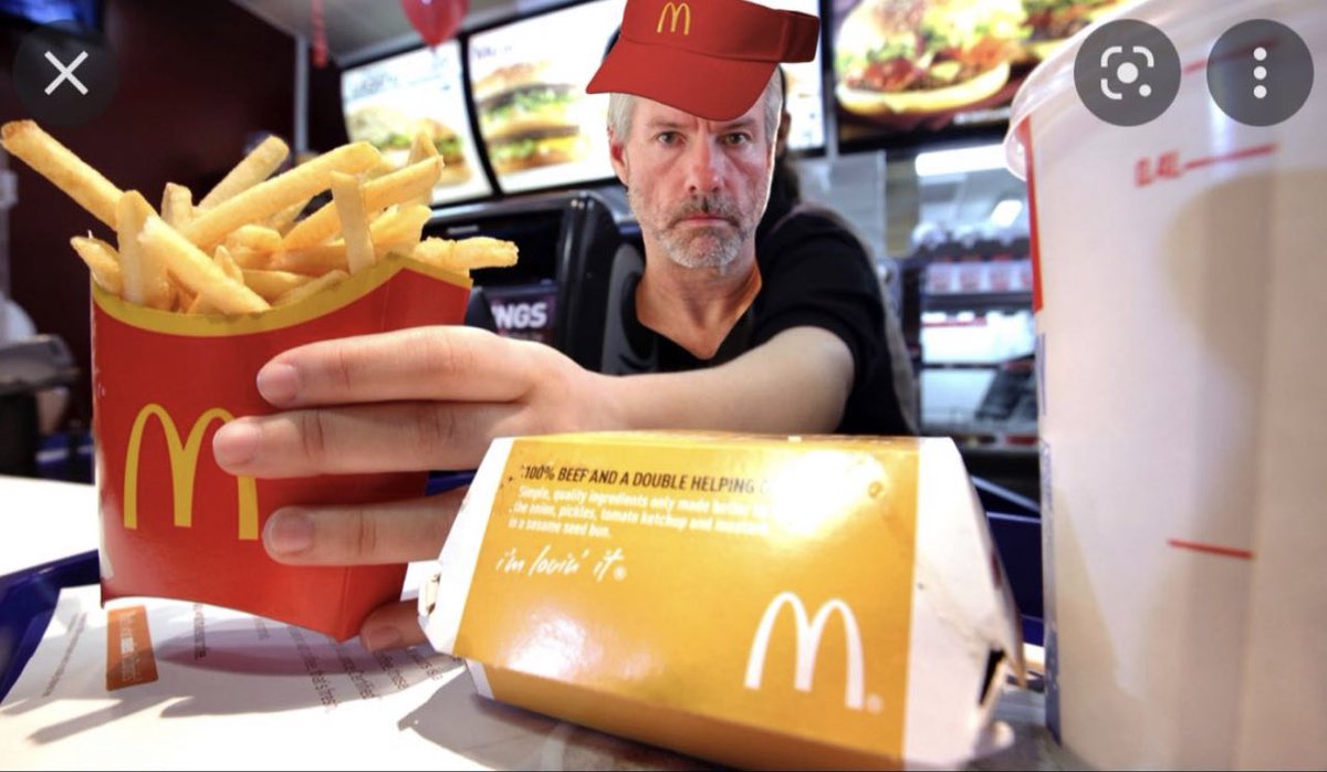 The_big_shorts's tweet photo. You know bitcoin is bullish when you are served by one star saylor at McDonald's. 😬 #cryptozero https://t.co/5yvmAenOvE