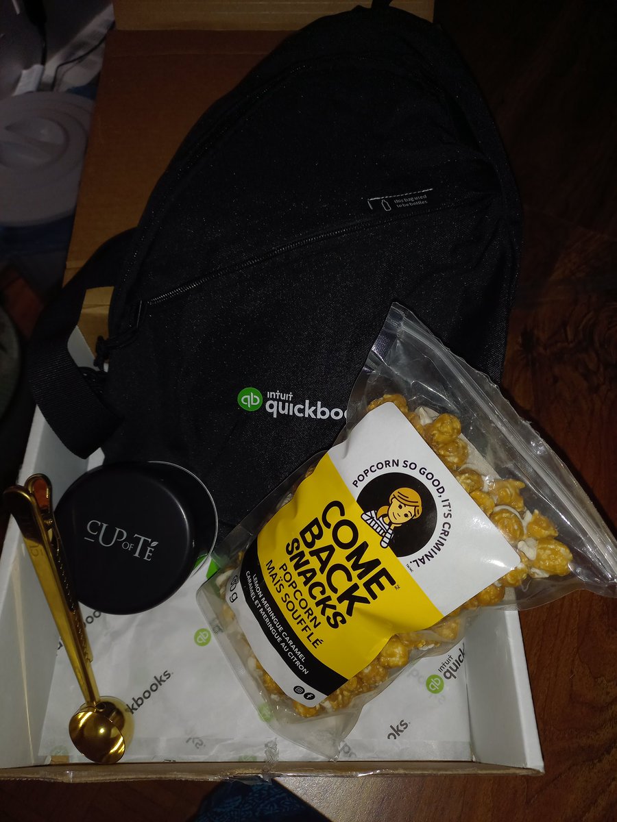 CanadianAcct's tweet image. Recently I had to get recertification in #Quickbooks #Online. Today I got a thank you gift. One item is a gourmet black tea. I love black tea. Especially the Hong Kong #milktea . Which is a mix of teas the main one being black tea. I'm not sharing the tea. #accounting #taxes