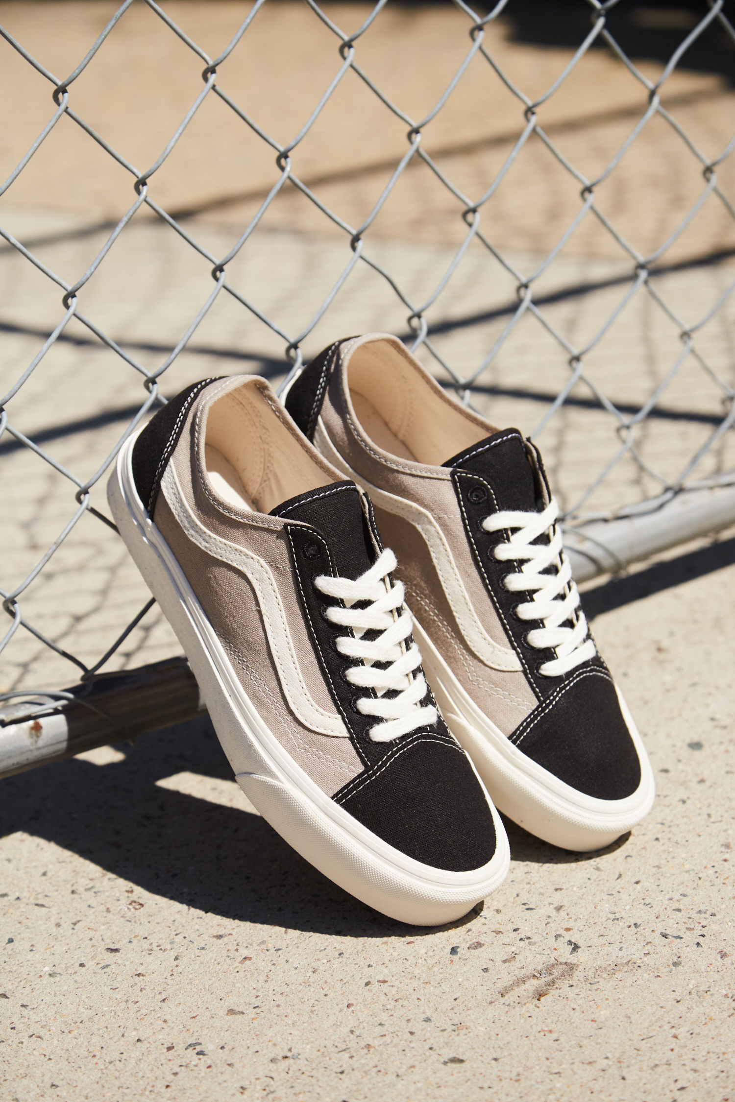★WMNS★[Vans]ECO THEORY OLD SKOOL TAPERED VANS Old Skool Tapered Eco Theory Men's 8 Women's 9.5 White