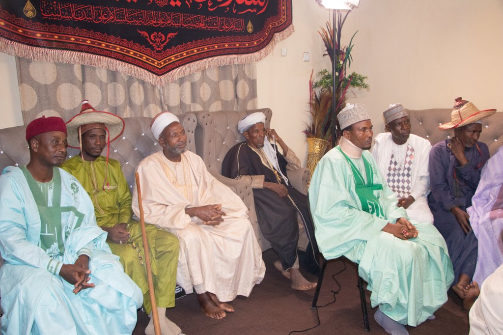 SZakzakyOffice's tweet photo. Representatives of pan-Fulani cultural organization pay a visit to leader Sheikh Ibraheem Zakzaky (H) at his Abuja residence.

@Szakzakyoffice 
06/09/2022 https://t.co/7BR97aZiZ2