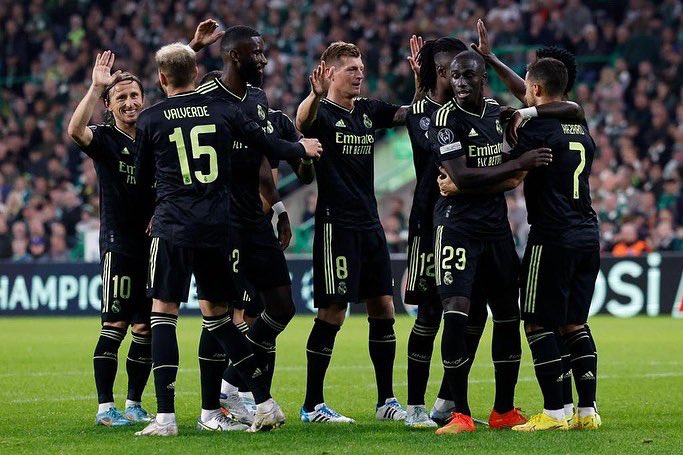 ToniKroos's tweet photo. what an atmosphere tonight. Celtic fans are special. great start into the CL season! https://t.co/Nuq1SuPL5T