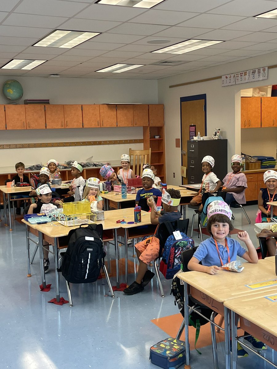 jlars013's tweet photo. First day of Kindergarten done!
“Do we get nap time here?” -a common question today (I needed one too!🙊🙊)
#KindergartenRocks #BuildingTheBestSPS #SPSBackAndBetter #SPSK12Proud #Gr8G8rs #GrowingGreatGators 🐊#UR1Gr8G8r @CESg8trs https://t.co/TJwgUsSk6U