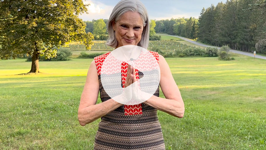 Join us LIVE on September 7 at 11am ET for a wisdom talk with Sandra Anderson as she explores ways to integrate your life and yoga practice with self-reflections for morning and evening. 

Exclusively on HI Online (link in profile)