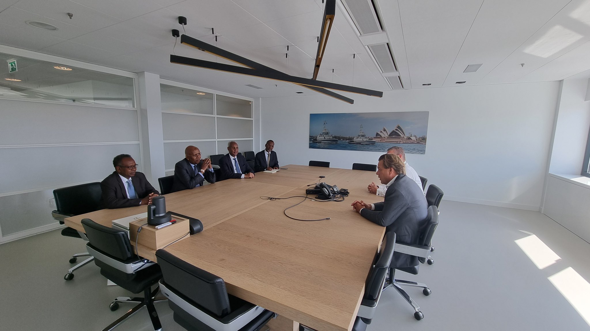 Great Horn Investment Holding (GHIHolding) / Twitter