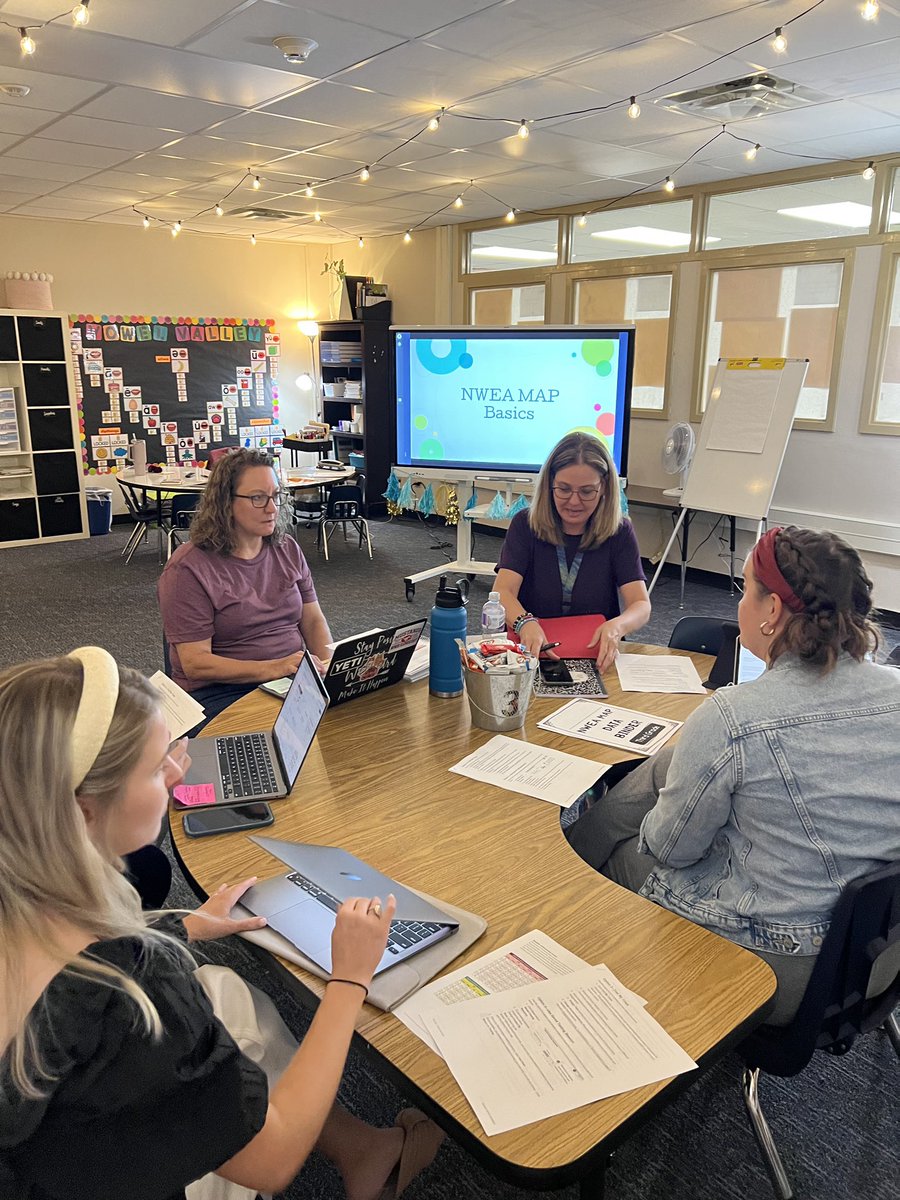 jaeword4's tweet photo. All things MAP this afternoon! @logannn822 #risdbelieves #risdlitandint
#risd_soar #bowiemustangs https://t.co/4XOPRGefHu
