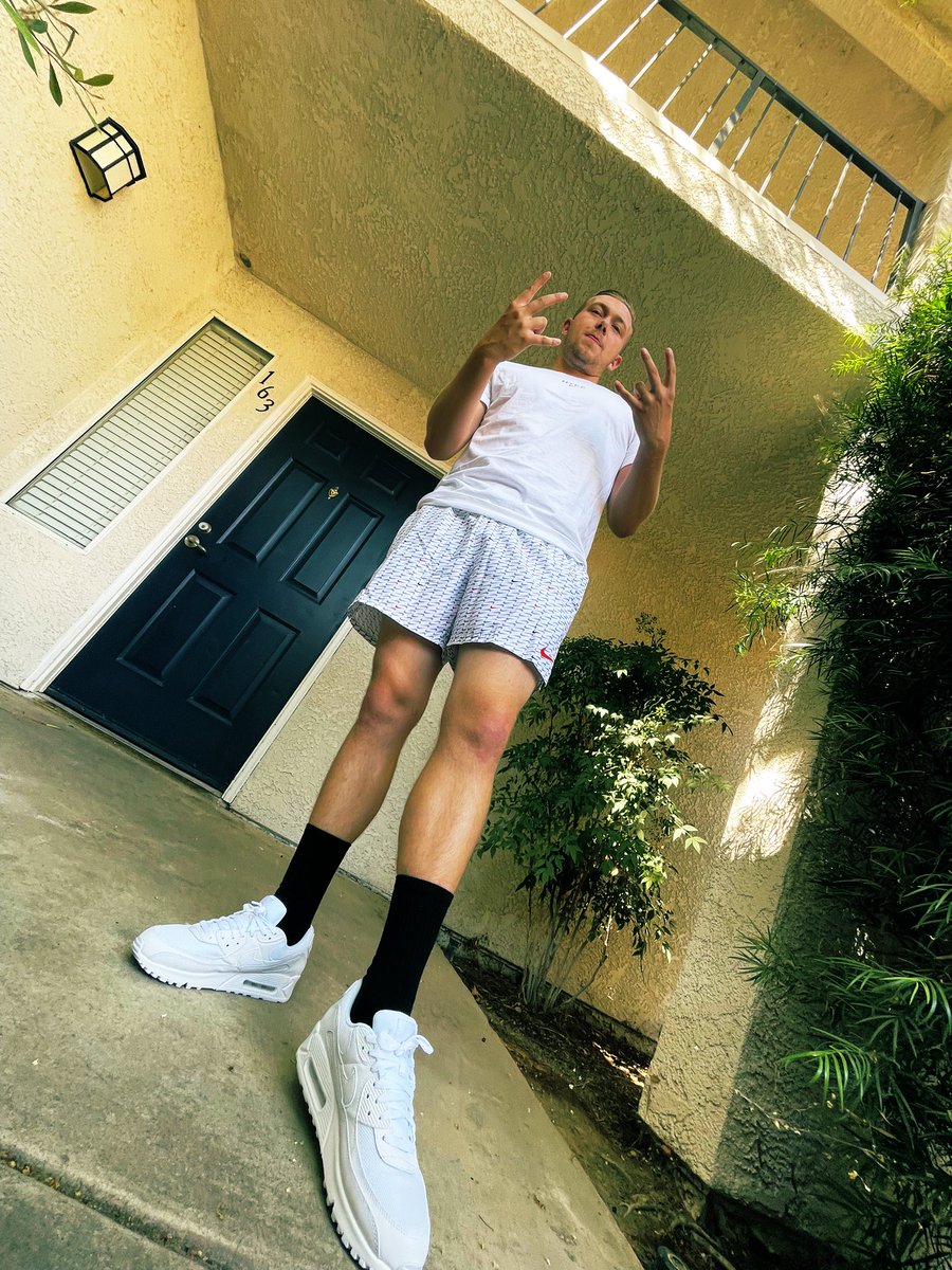 gant_blake's tweet photo. Young Gerald in the cut 💯💯🤫💸💸💸 🙏🙏 https://t.co/i5Xr6pLfz5